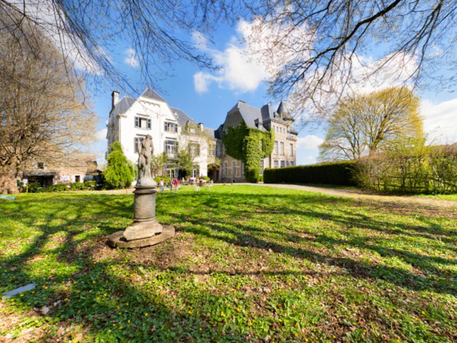 Le Petit Chateau De Blier Villa Érezée Exterior foto