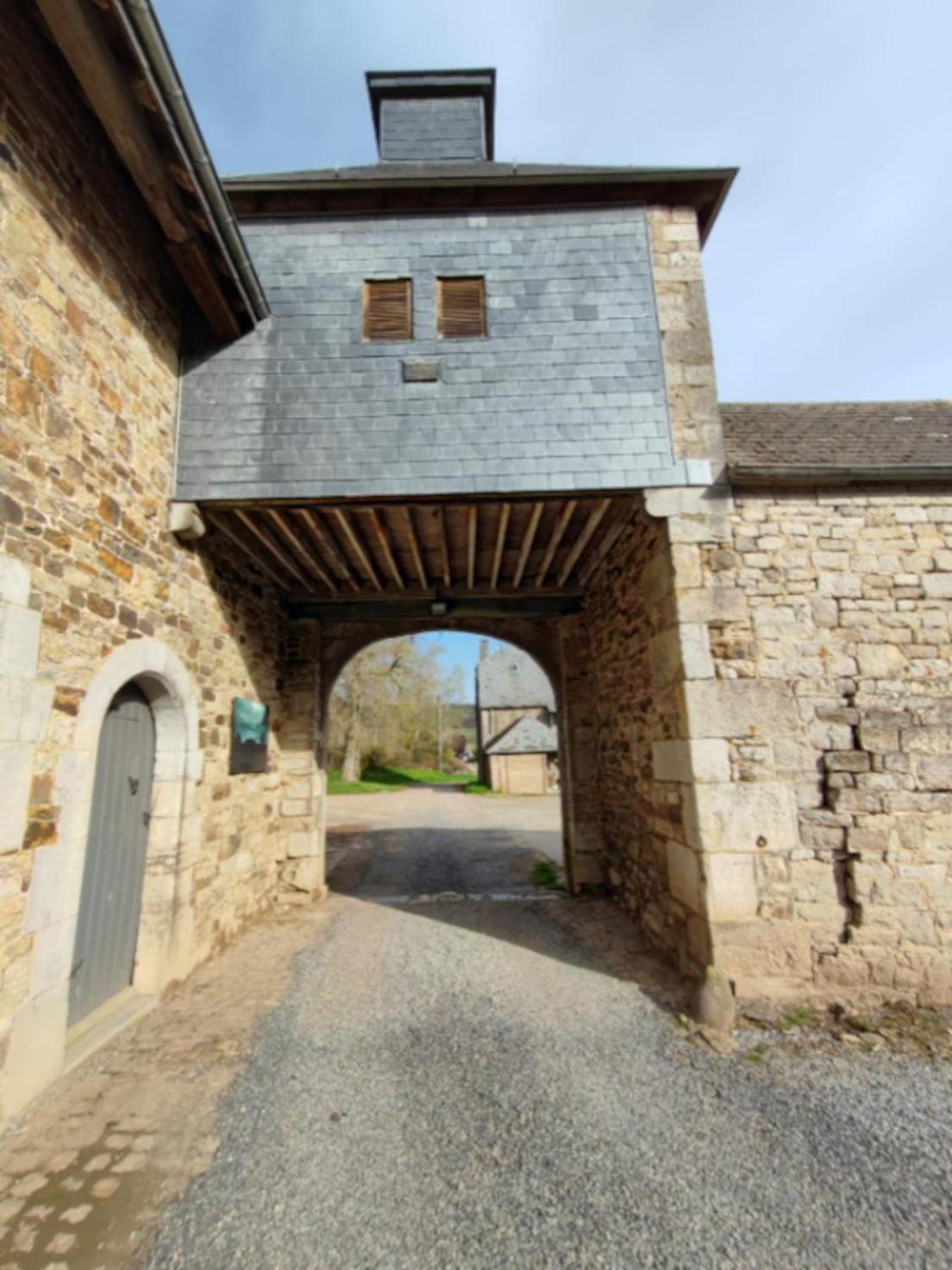 Le Petit Chateau De Blier Villa Érezée Exterior foto